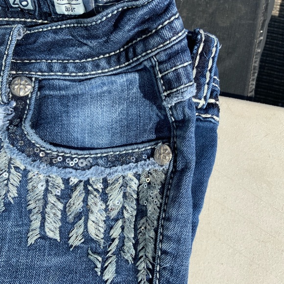 Miss me size 26 jeans lot of 3 Pairs of the pairs of capris one is boot cut. - Picture 4 of 16